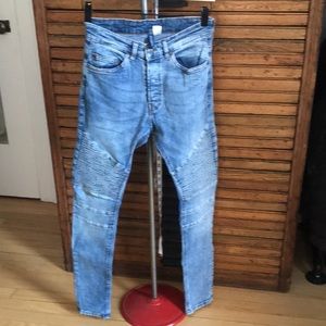 Divided Moto Skinny Jeans Size 28